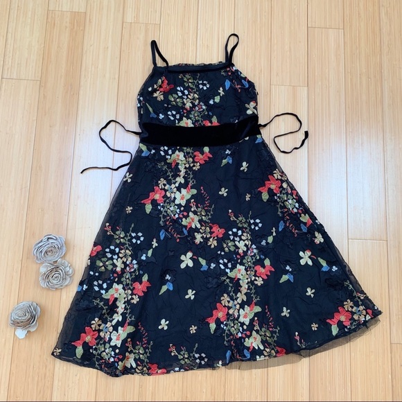 Girls Beautiful Asian Inspired Dress, 10. - Picture 1 of 6